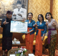 Mewujudkan Ajeg Bali, BPR Lestari Dukung Kegiatan Dharma Wacana di Banjar Beraban