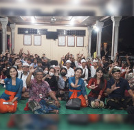 Mewujudkan Ajeg Bali, BPR Lestari Dukung Kegiatan Dharma Wacana di Banjar Beraban
